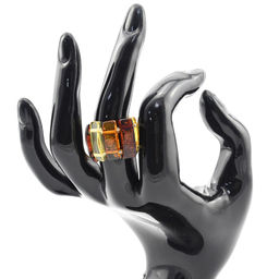 Кольцо на резинке из янтаря сегмент прямоугольник 16*5мм цв. ассорти Радуга камня