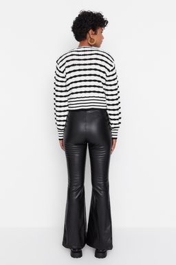 TRENDYOLMILLA Siyah Flare Ispanyol Paca Dokuma Suni Deri Pacas? Y?rtmac Detayl? Pantolon TWOAW23PL00056  фото 5