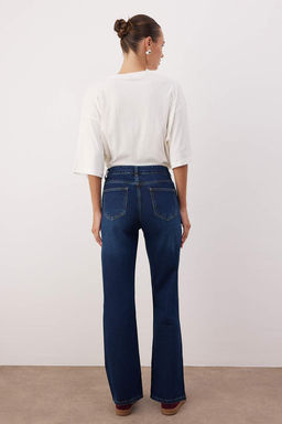 Koyu Mavi Yuksek Bel Straight Jeans TWOAW26JE00249 - Trendyolmilla фото 4