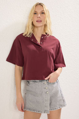 Bordo Kal?n Pamuklu Relaxed/Rahat Kal?p Crop Truvakar Kol C?tc?tl? Orme T-Shirt TWOSS25TS00021