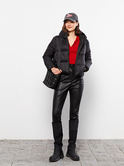 Kap??onlu D?z Uzun Kollu Kad?n ?i?me Mont