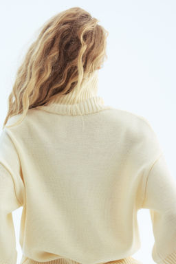 Jersey de cuello alto en punto fino - H&m фото 6