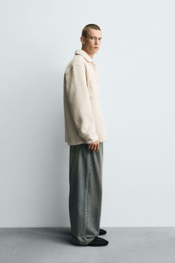 FAUX SHEARLING EFFECT OVERSHIRT WITH POCKETS - Zara фото 4