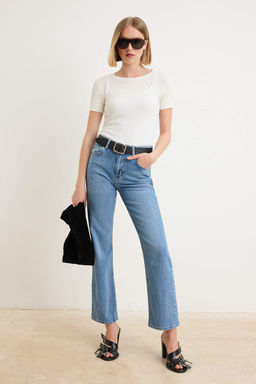 A__k Mavi Y_ksek Bel Az Esnek Straight D_z Kesim Jeans TWOSS26JE00159