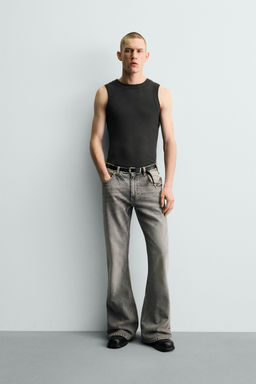 JEANS FLARE FIT / Gris