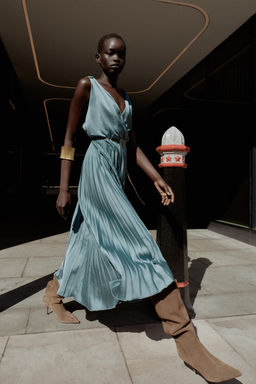 PLEATED MIDI DRESS WITH BELT - Zara фото 6