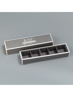 Цена за 5 шт. Коробка для конфет, кондитерская упаковка, 5 ячеек, «Для тебя!», 5×21×3.3 см