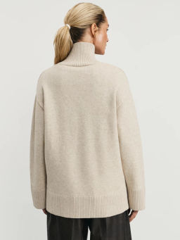 Джемпер с высоким воротником с вискозой в составе / Zarina  фото 6