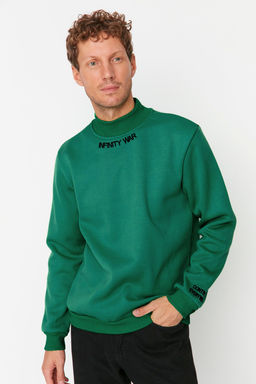 TRENDYOL MAN Ekru Regular/Normal Kesim Bal?kc? Yaka Ici Polar/S?cak Tutan Nak?sl? Sweatshirt TMNAW22SW0718