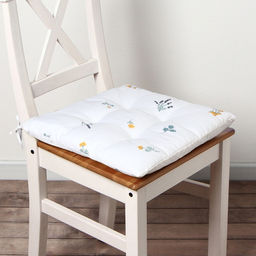 Подушка на стул Этель. Полевые цветочки, 42?42?7 см, белая