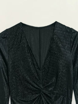 Платье из блестящей ткани с разрезом / Zarina