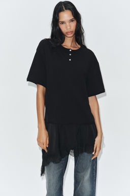 CAMISETA COMBINADA ENCAJE CUELLO PANADERO / Negro