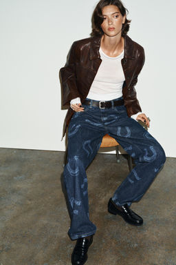 HIGH-WAIST HORSESHOE DETAIL TRF BARREL JEANS - Zara фото 3