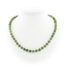 Нефрит, кубики гранёные 7мм, "Текта" бусы длиной 46см