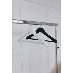 Плечики - вешалки для одежды LaDо́m Soft-Touch, 3 шт., деревянные, с перекладиной, широкие плечики, 44.5×23 см, белые