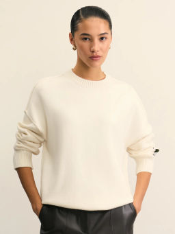 Джемпер с декоративной нашивкой / Zarina