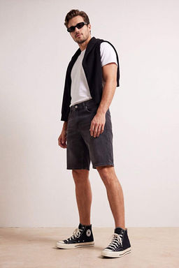 Siyah Regular Fit Boru Pa_a Esnek Erkek Denim _ort & Bermuda TMNSS26SR00033