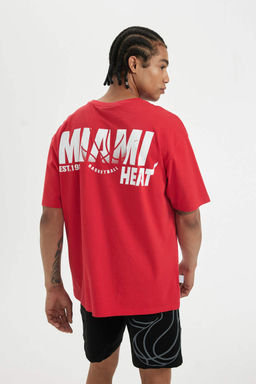 DeFactoFit Футболка свободного кроя с круглым вырезом и короткими рукавами NBA Miami Heat