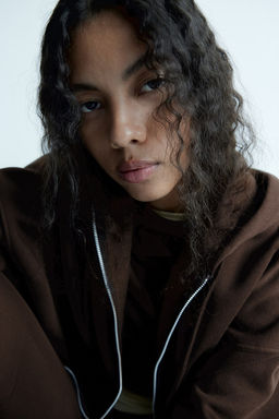 Chaqueta sudadera oversize con capucha - H&m фото 2
