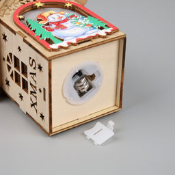 Ёлочная игрушка Домик со снеговиком, 11х8.5х7.5 см, 1 LED, от батареек, свечение тёплое белое - Luazon lighting фото 3