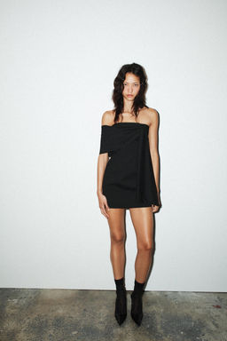 STRAPLESS SHORT DRESS