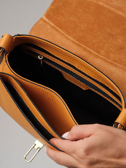 Кожаная сумка Azaro 30778 оранжевая тыква