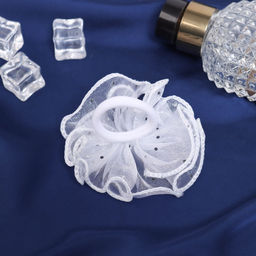 Цена за 6 шт. Бант для волос на резинке «Школьница», воздушная волна блеск, 7 см, белый