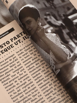 Цена за 15 шт. Пленка флористическая "Газета любви" 65мкм, 50х57 ±1см