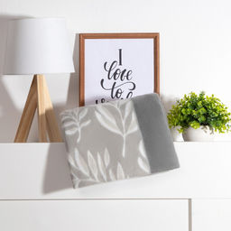 Плед флисовый «Экономь и Я. Листья», 150×200 см, 160 г/м²