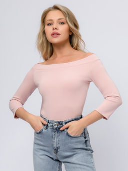 УЦЕНКА. Топ розового цвета с открытыми плечами и разрезами по бокам