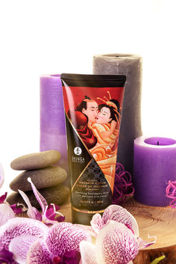 Массажный крем для тела Shunga Игристое клубничное виноSparkling Strawberry Wine, съедобный, 200мл