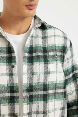 Фланелевая рубашка стандартного кроя с воротником поло и длинными рукавами в клетку - Defacto фото 4