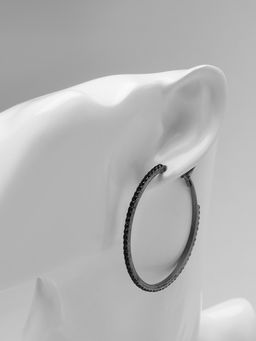 Серьги кольца со стразами QF Сумерки, d=5 см, чёрные в серебре