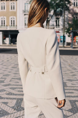 FITTED BLAZER WITH BELT - Zara фото 4