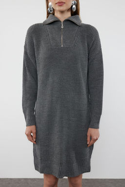 TRENDYOLMILLA Tas Mini Triko Fermuarl? Elbise TWOAW24EL00062  фото 18