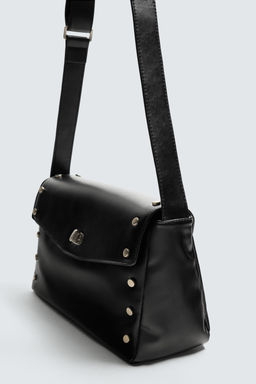 CROSSBODY BAG WITH METAL DETAIL