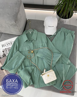 Женский брючный костюм двойка