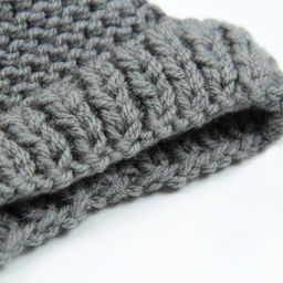 Шапка вязаная для собак, с помпоном, XS-S (объем головы 22 см, высота 7,5 см), микс - Пижон фото 6