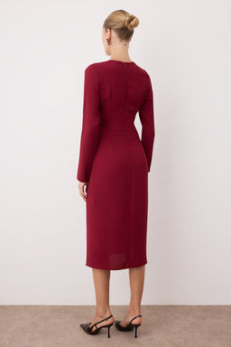 Bordo Duz A Kesim Aksesuar Detayl? Midi Dokuma Elbise TWOAW26EL00182 - Trendyolmilla фото 4