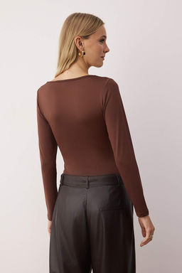 Kahverengi Fitted/Vucuda Oturan Aksesuar Detayl? C?tc?tl? Esnek Orme Body TWOAW26BD00004 - Trendyolmilla фото 4