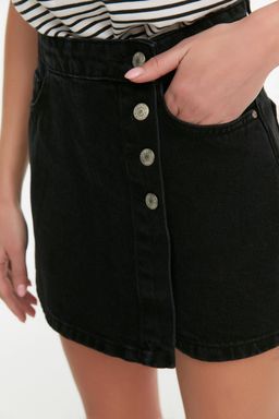 Siyah Dugme Detayl? Kruvaze Yuksek Bel Denim Sort Etek TWOSS22SR0448