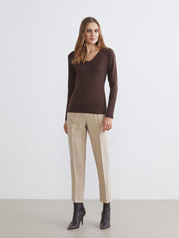 V Yaka Uzun Kollu Kad?n Ti??rt