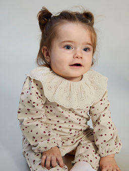 Bebe Yaka ?i?ekli K?z Bebek Tulum