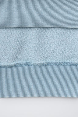 SUDADERA CAPUCHA EFECTO LAVADO TEXTO / Azul claro - Zara фото 4