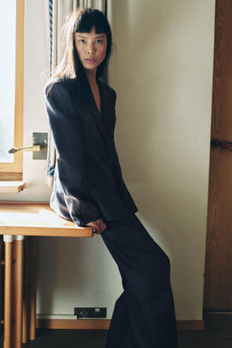 BLAZER ENTALLADA ESPIGA LINO 100% / ?ndigo - Zara фото 4