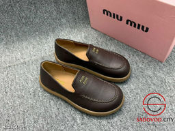 Лоферы женские весенние