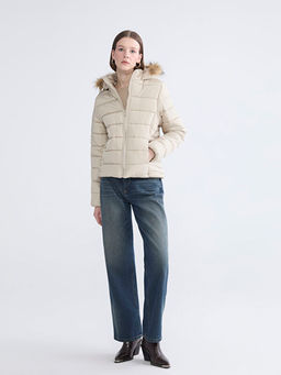 K?rk Kap??onlu Kad?n ?i?me Mont