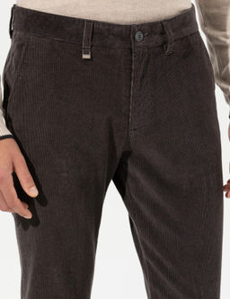 Узкие брюки из плотной ткани цвета хаки - Cacharel фото 6