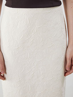 Beli Fermuarl? ?i?ekli T?p Etek