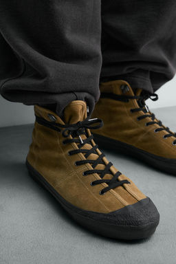 LEATHER HIGH-TOP TRAINERS LIMITED EDITION - Zara фото 10